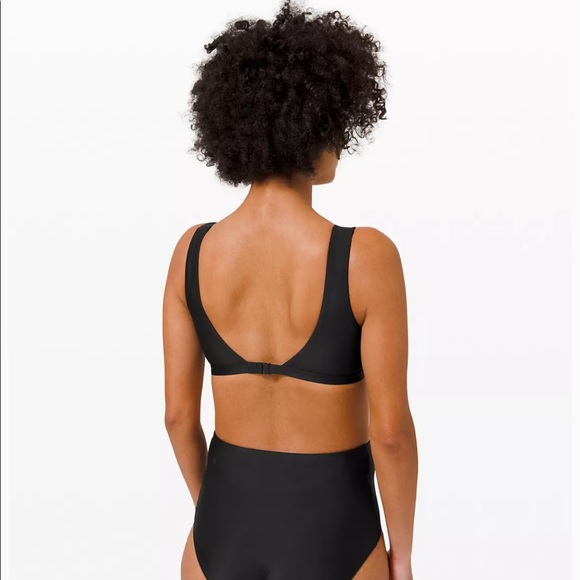Lululemon Waterside V Swim Top *C/D Cup - black - Picture 4 of 7